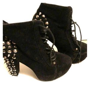 Edgy black studded suede boots